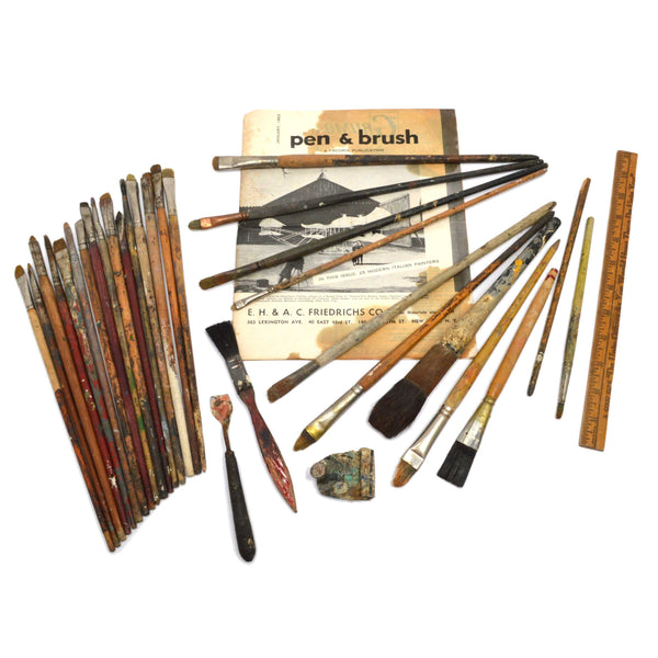Antique ARTISTS-PAINTERS 31 Pc Lot; 28-PAINTBRUSHES + Tool MAGAZINE Vintage Tube