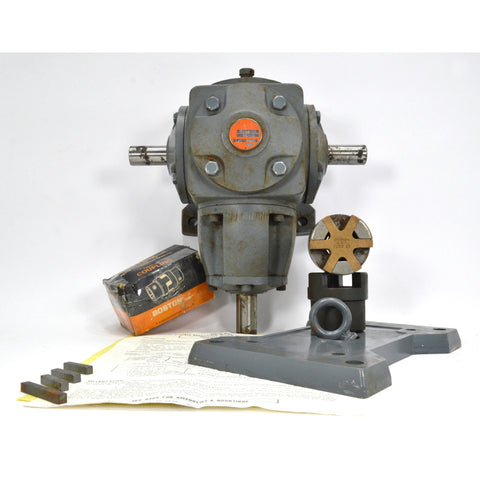 Never Used BOSTON GEAR WORKS 1:1 "WORM GEAR REDUCTOR" 300 Series Reducer XR146-1