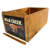 Vintage HOLMES BEAR CREEK FRUIT CRATE Pears/Peaches GRAPHIC BEAR LOGO LABEL Rare