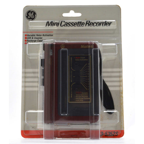 New on Card G.E "MINI-CASSETTE RECORDER" 3-5352S Vintage GENERAL ELECTRIC Maroon