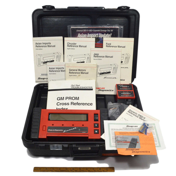 Briefly Used SNAP-ON DIAGNOSTICS SCANNER #MT2500 Complete in Case w 2 CARTRIDGES