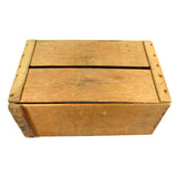 Vintage HOLMES BEAR CREEK FRUIT CRATE Pears/Peaches GRAPHIC BEAR LOGO LABEL Rare