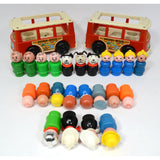 Vintage FISHER-PRICE LITTLE PEOPLE HOUSE #952 + 2 BUSES, Furniture & 23 FIGURES!